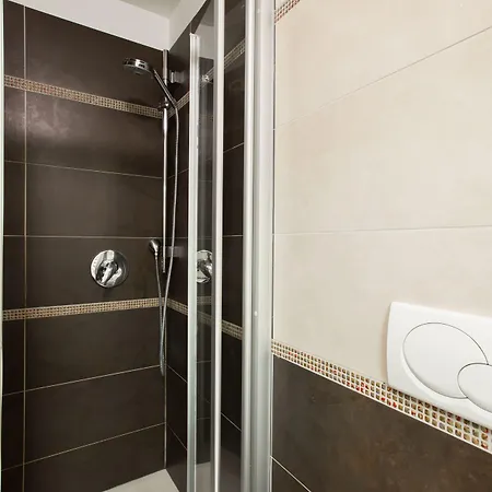 Torino 3* ונציה