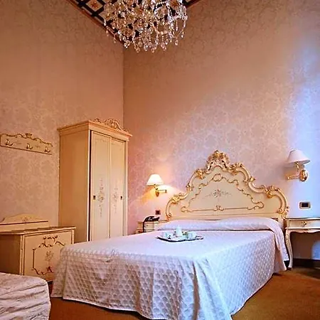 Hotel Torino 3*
