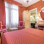 Torino 3*
