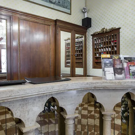Hotel Torino 3*